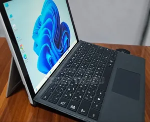 New Laptop Microsoft Surface Pro 7 8GB Intel Core I5 SSD 256GB
