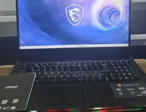 New Laptop MSI Raider GE76 12UGS 16GB Intel Core I9 SSD 1T