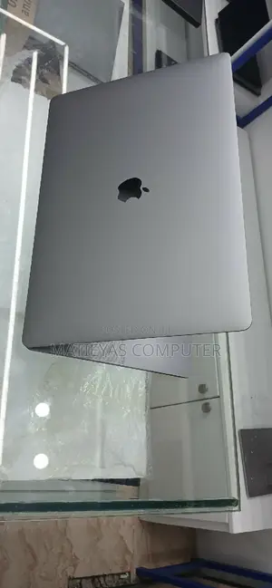 New Laptop Apple MacBook Pro 2019 32GB Intel Core I9 SSD 2T