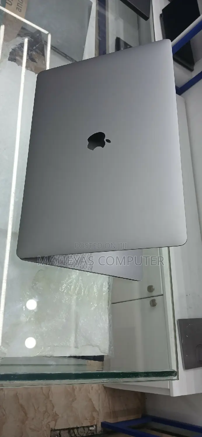 New Laptop Apple MacBook Pro 2019 32GB Intel Core I9 SSD 2T