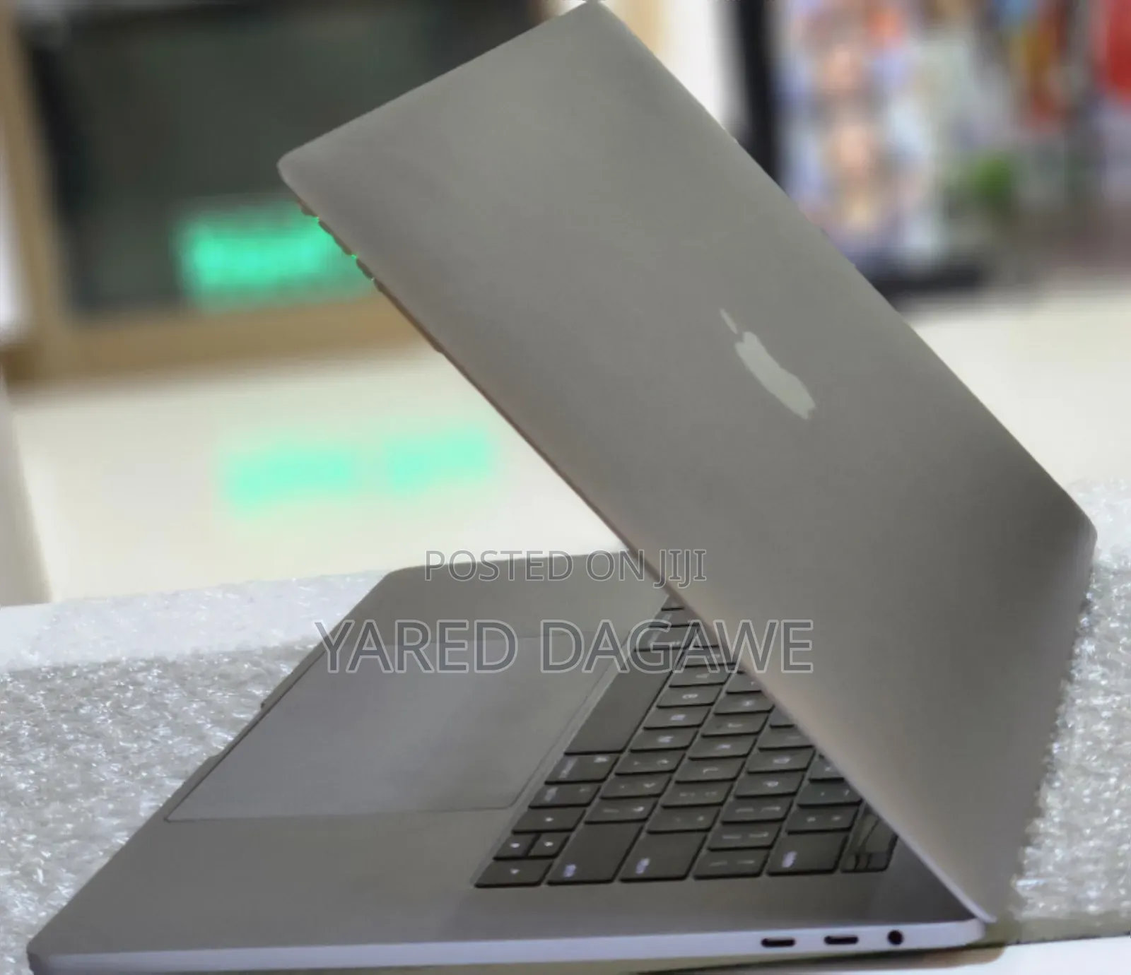 New Laptop Apple MacBook Pro 2017 16GB Intel Core I7 SSD 512GB