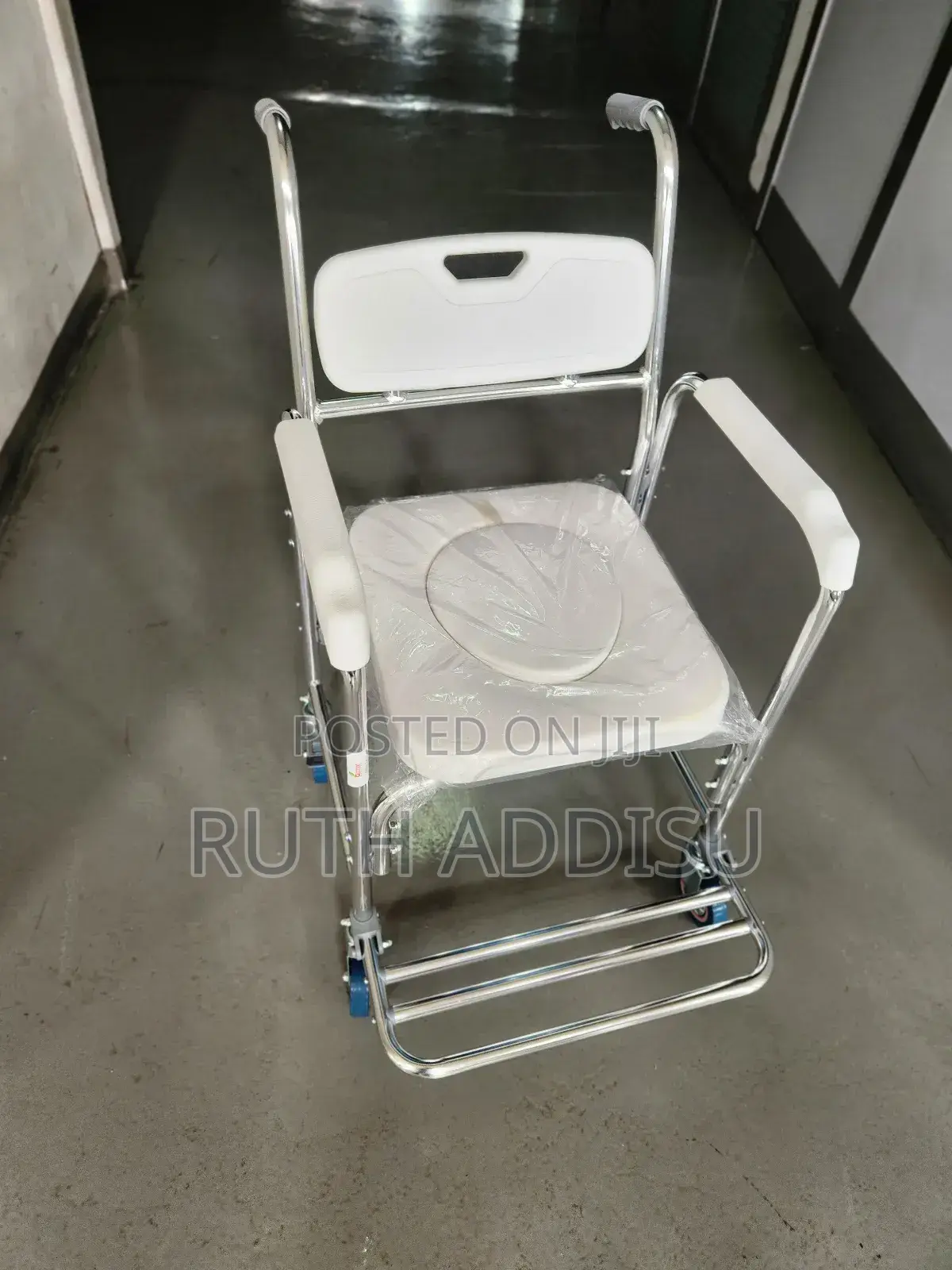 Wheelchair White Seat衹了commode Wheelchair见有commode Wheelchair New