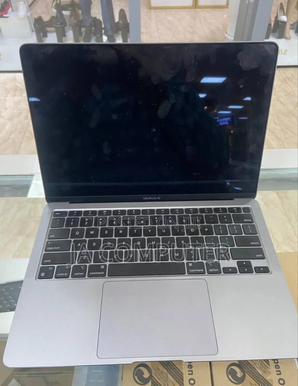 New Laptop Apple MacBook Air 2020 M1 8GB Apple M1 SSD 256GB
