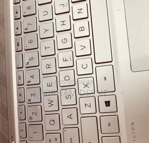 New Laptop HP Pavilion 15 8GB Intel Core I5 SSD 256GB