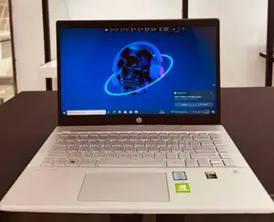 New Laptop HP Pavilion 14 8GB Intel Core I5 SSD 256GB