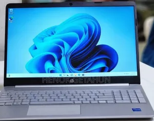 New Laptop HP Stream Notebook 16GB Intel Core I7 SSD 512GB