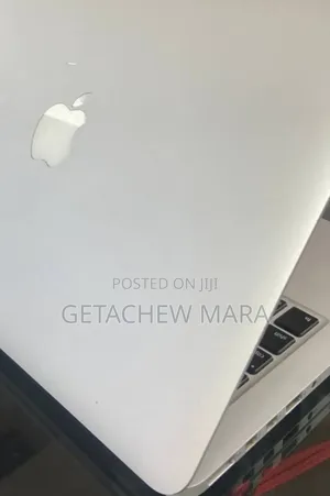 New Laptop Apple MacBook Pro 2019 8GB Intel Core I5 SSD 128GB