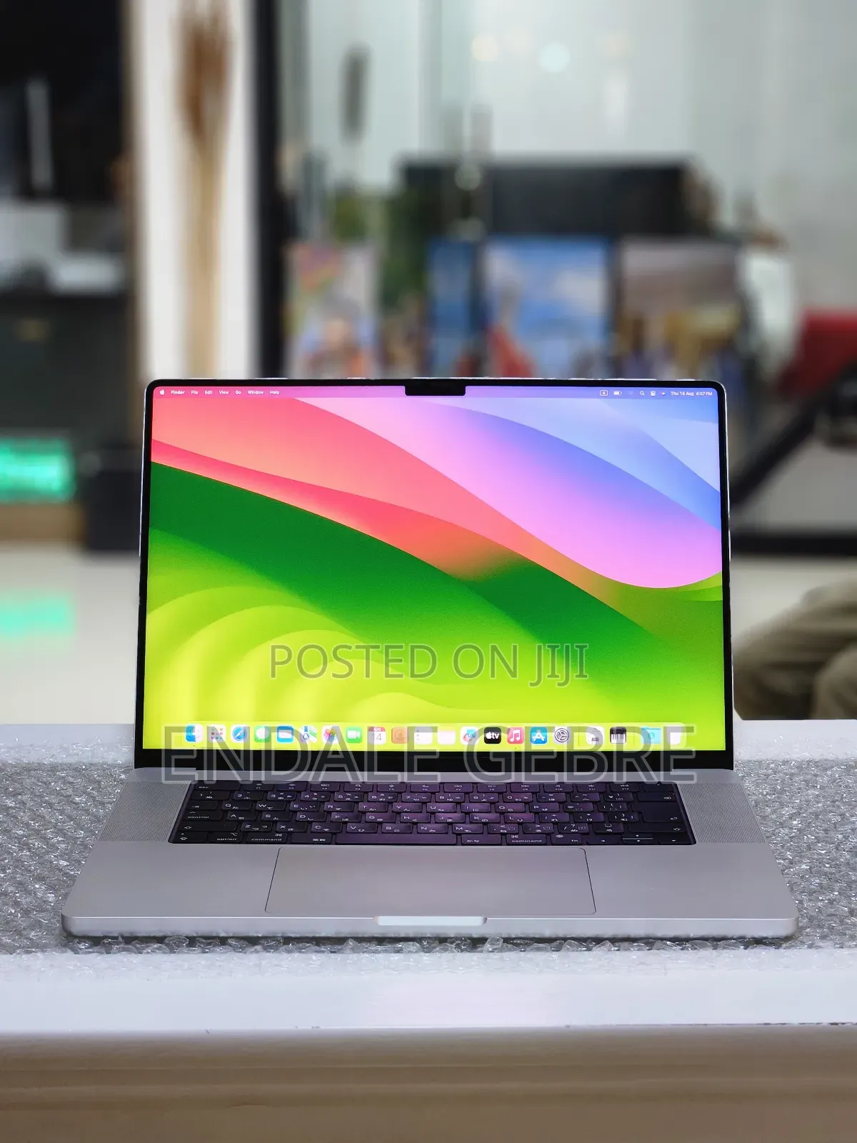 New Laptop Apple MacBook Pro 2021 M1 32GB Apple M1 Pro SSD 512GB