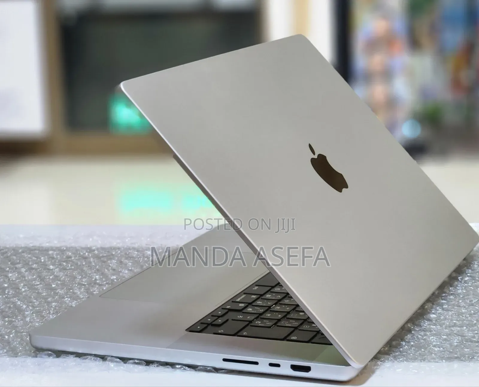 New Laptop Apple MacBook Pro M1 16GB Apple M1 Pro SSD 1T