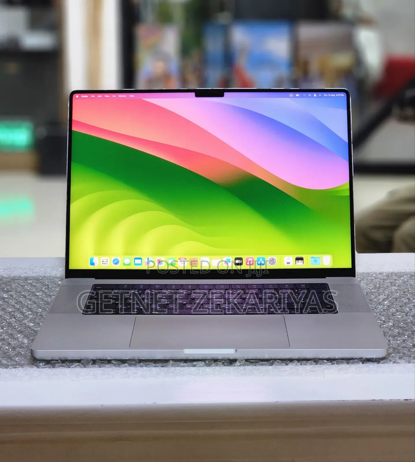 New Laptop Apple MacBook Pro M1 32GB Apple M1 Pro SSD 512GB