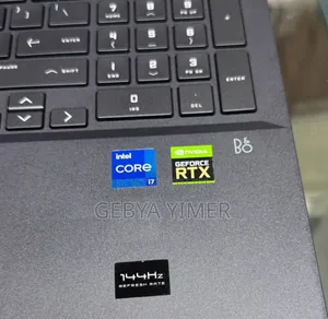 Photo - New Laptop Apple MacBook Pro 2017 16GB Intel Core I7 SSD 512GB