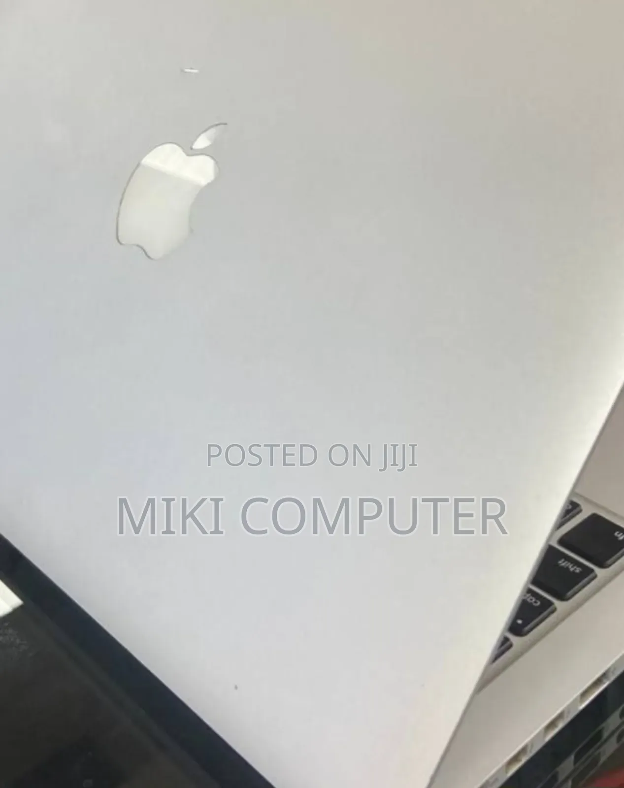 New Laptop Apple MacBook Pro 2015 8GB Intel Core I5 SSD 128GB