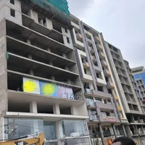 በመሀል ቦሌ መድሃኒያለም የንግድ ሱቅ ሽያጭ ከ17 ካሬ ጀምሮ እስከ 200 ካሬ ስፋት በ6 ወር የምትረከቧቸው