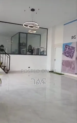 በመሀል ቦሌ መድሃኒያለም የንግድ ሱቅ ሽያጭ ከ17 ካሬ ጀምሮ እስከ 200 ካሬ ስፋት በ6 ወር የምትረከቧቸው