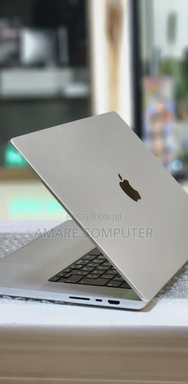 New Laptop Apple MacBook Pro 2021 M1 32GB Apple M1 Pro SSD 512GB