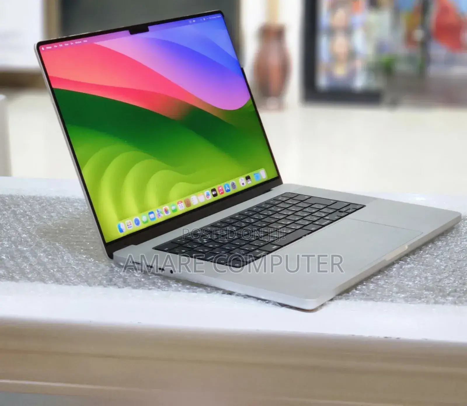 New Laptop Apple MacBook Pro 2021 M1 32GB Apple M1 Pro SSD 512GB