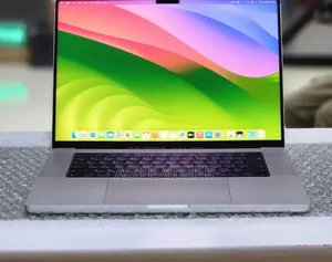New Laptop Apple MacBook Pro M1 32GB Intel Core M SSD 512GB