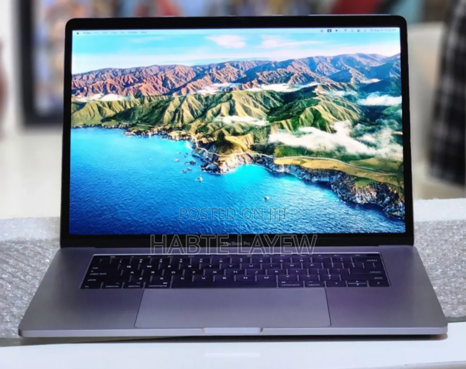 New Laptop Apple MacBook Pro 2017 16GB Intel Core I7 SSD 512GB