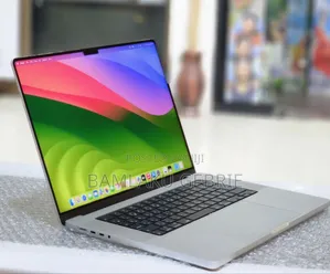 New Laptop Apple MacBook Pro M1 32GB Apple M1 Pro SSD 32GB