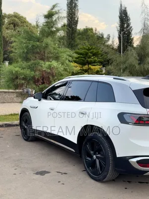 Volkswagen ID.6 2024 White