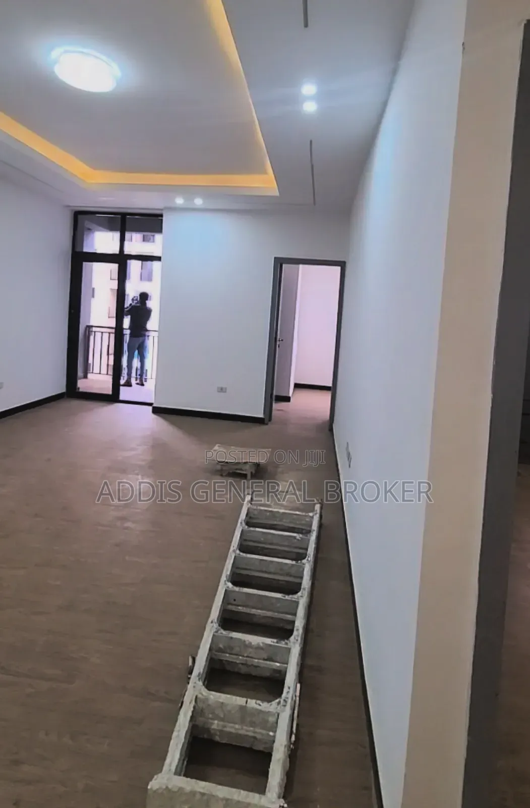 3bdrm Apartment in Jemboro, Bole for sale