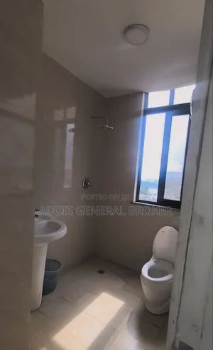 3bdrm Apartment in Jemboro, Bole for sale