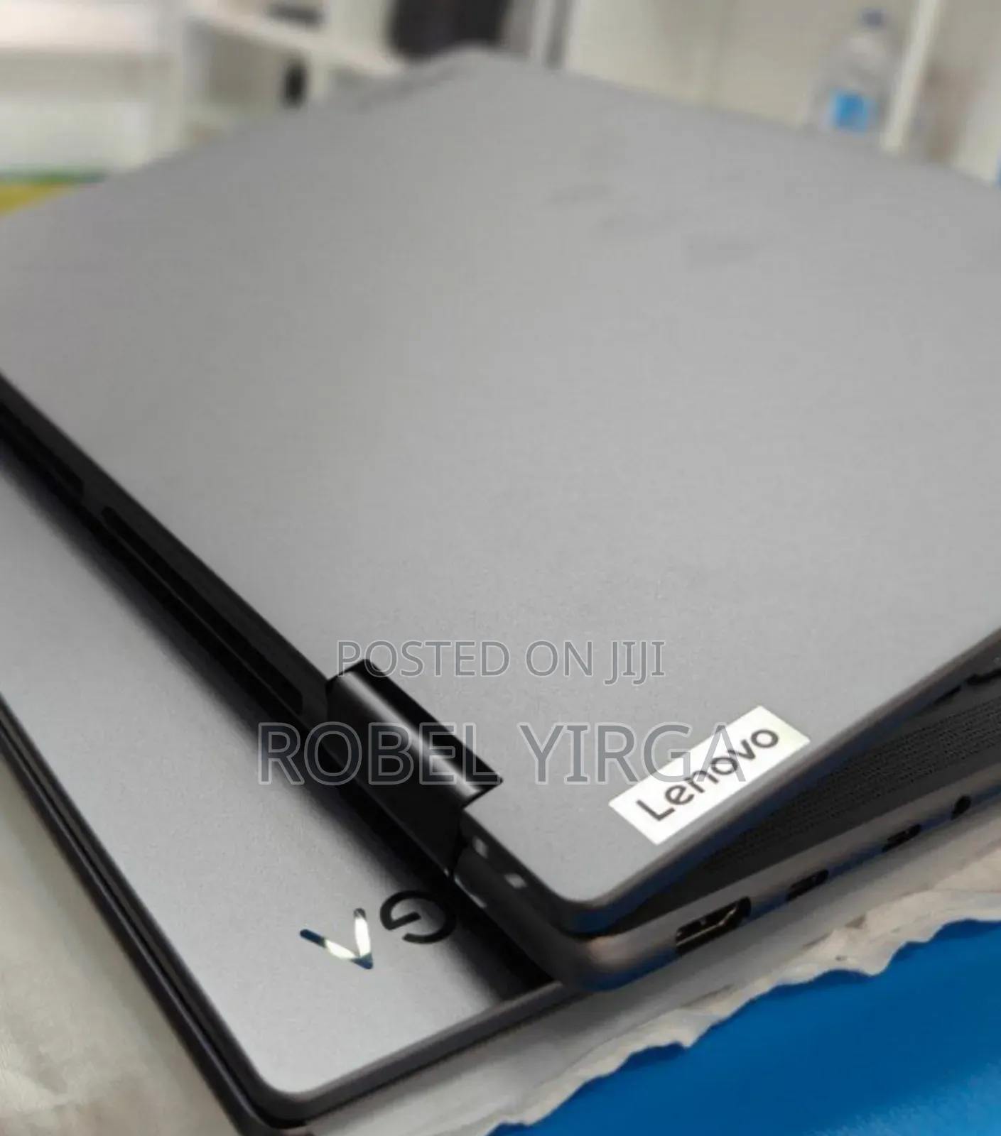 New Laptop Lenovo Yoga 710 16GB Intel Core I7 SSD 512GB