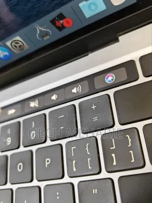 New Laptop Apple MacBook Pro 2020 8GB Intel Core I5 SSD 256GB