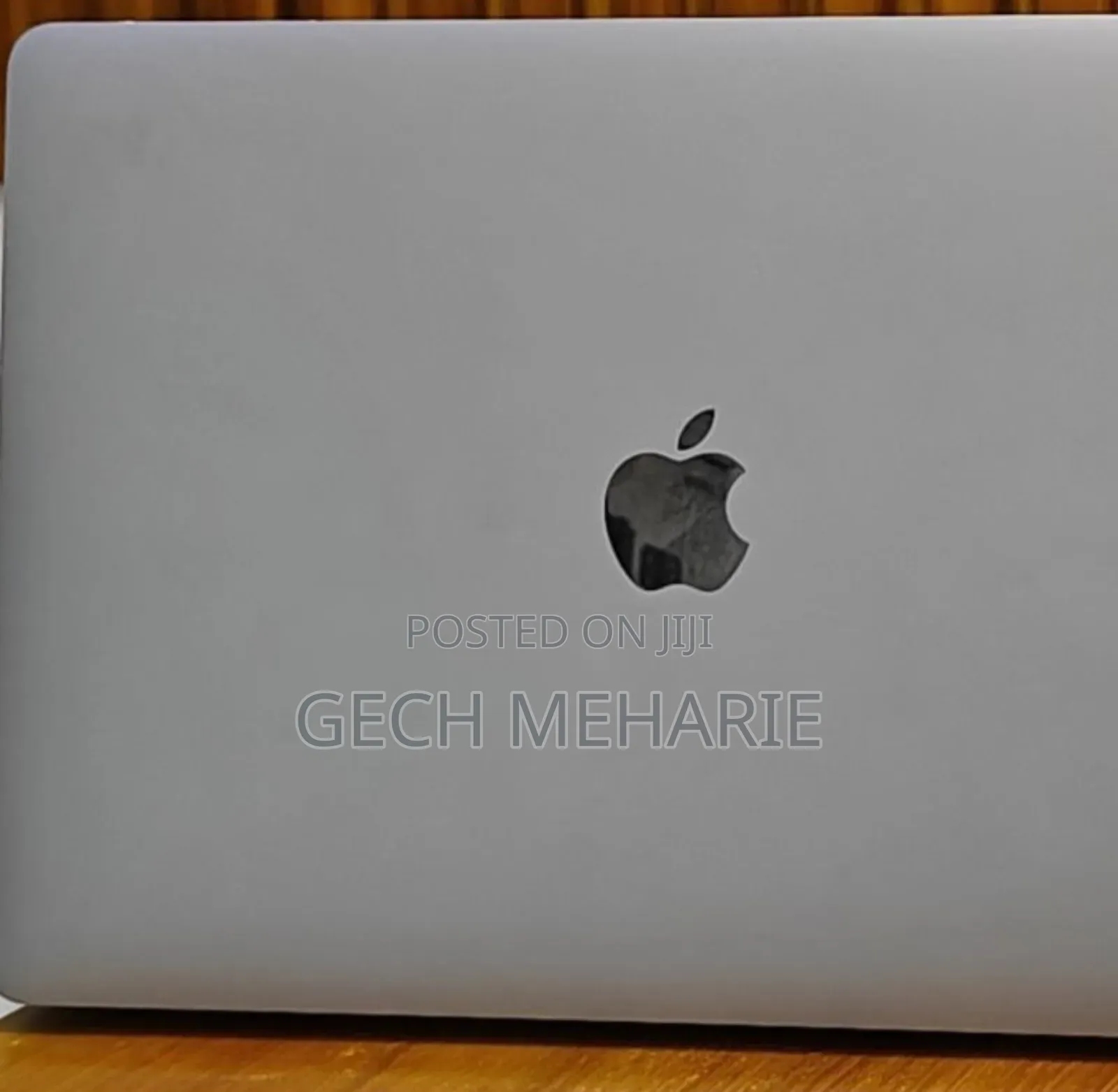 New Laptop Apple MacBook Pro 2020 8GB Intel Core I5 SSD 256GB
