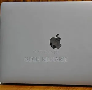 New Laptop Apple MacBook Pro 2020 8GB Intel Core I5 SSD 256GB