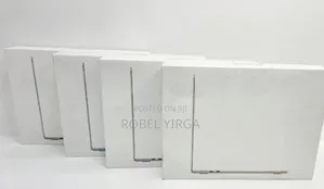 New Laptop Apple MacBook Air 2025 M4 13-Inch 16GB Apple M4 SSD 512GB