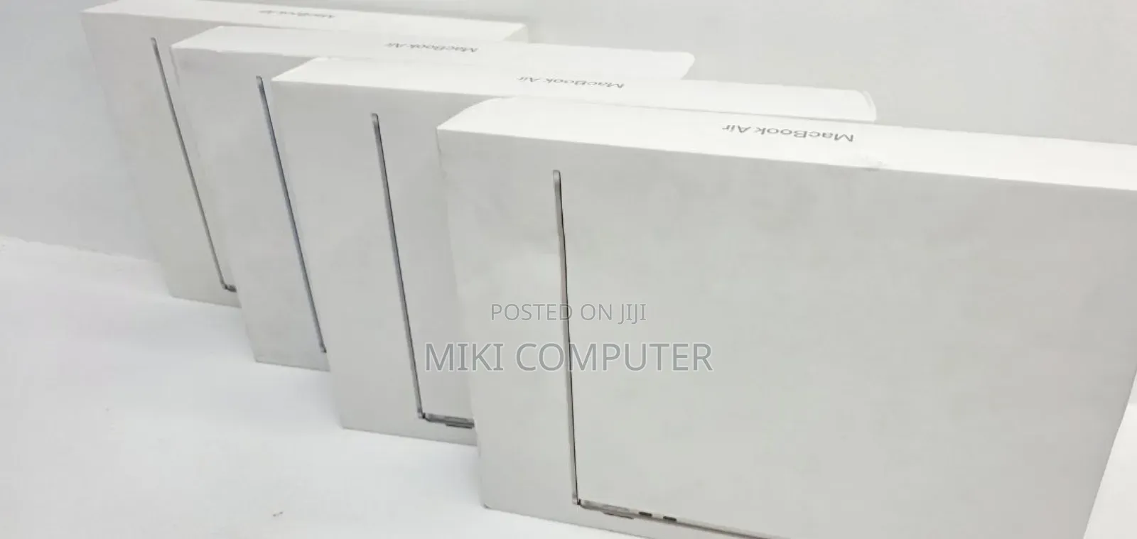 New Laptop Apple MacBook Air 2025 M4 13-Inch 16GB Intel SSD 256GB