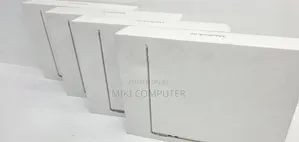 Photo - New Laptop Apple MacBook Air 2025 M4 13-Inch 16GB Intel SSD 256GB