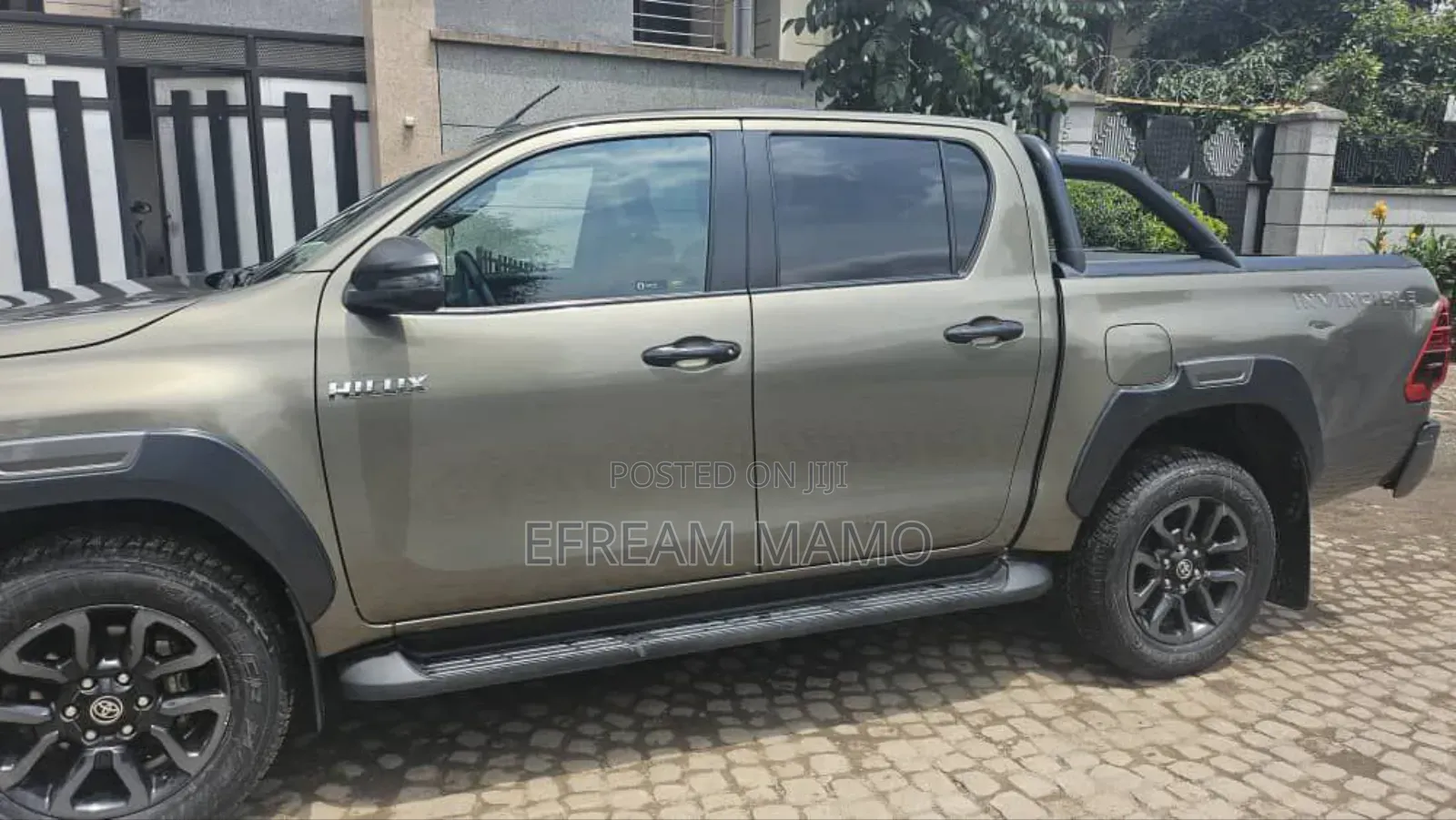 Toyota Hilux 2022 Gray