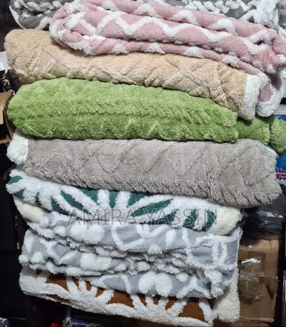 ጋቢ ለምኔ በተለያየ ከለር