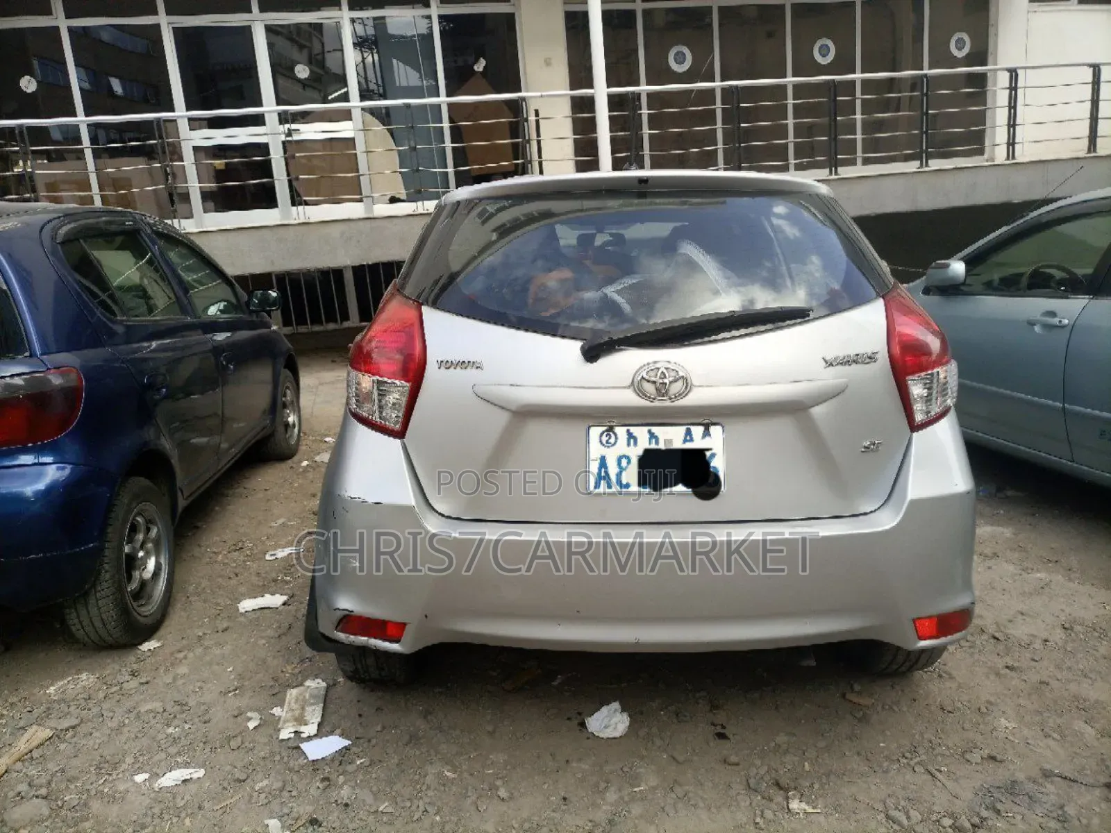 Toyota Yaris SE Hatchback 5dr 2015 Silver