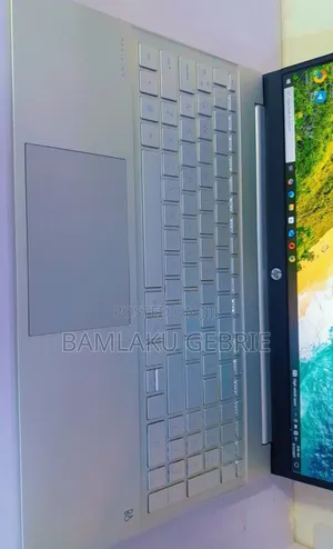 New Laptop HP Pavilion 15 8GB Intel Core I5 SSD 512GB