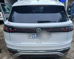 Volkswagen ID.6 2023 White