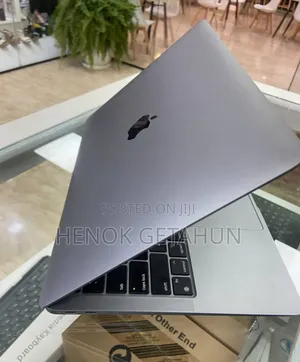 Photo - New Laptop Apple MacBook Air 2020 M1 8GB Apple M1 SSD 256GB