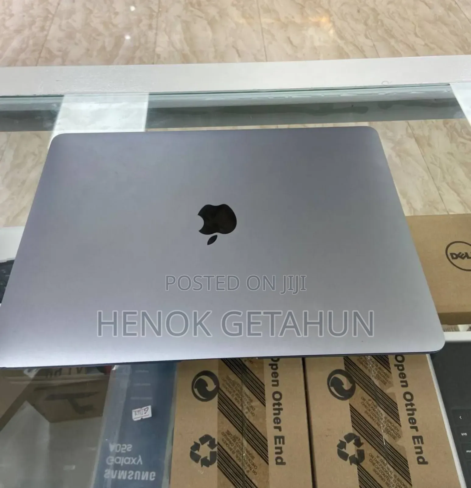 New Laptop Apple MacBook Air 2020 M1 8GB Apple M1 SSD 256GB