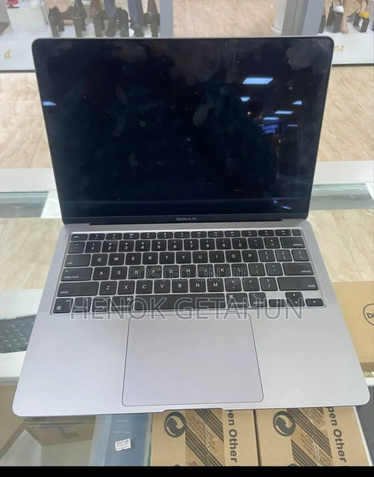 New Laptop Apple MacBook Air 2020 M1 8GB Apple M1 SSD 256GB