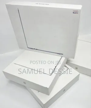 New Laptop Apple MacBook Air 2025 M4 13-Inch 16GB Apple M4 SSD 256GB