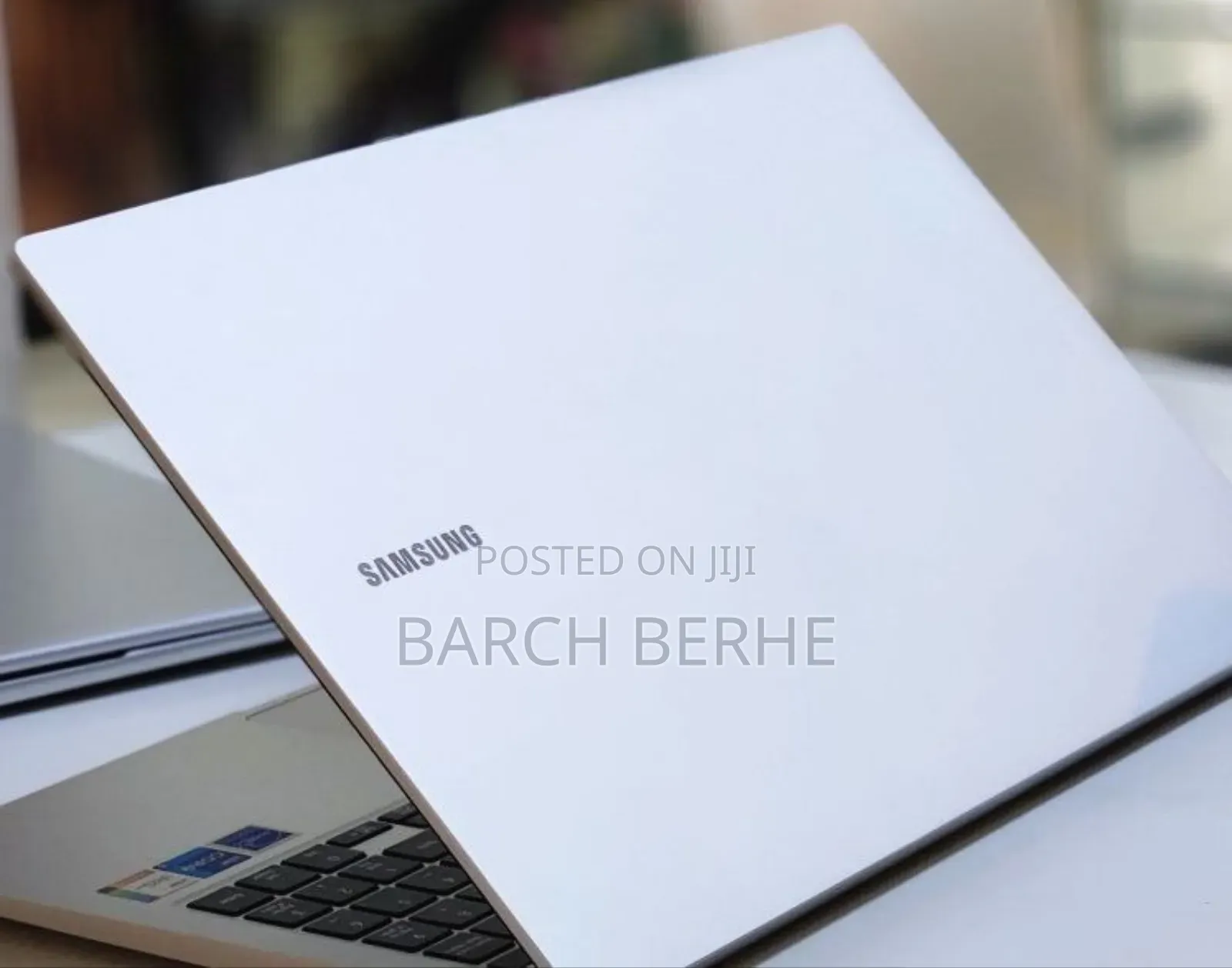 New Laptop Samsung Galaxy Book4 Ultra 8GB Intel Core I5 SSD 256GB