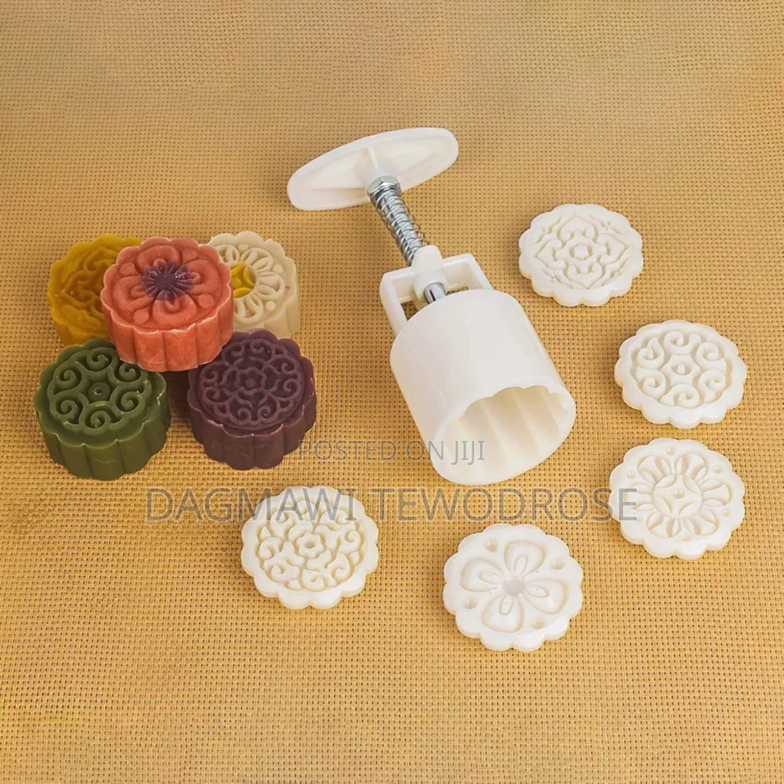 Food Mold Tool