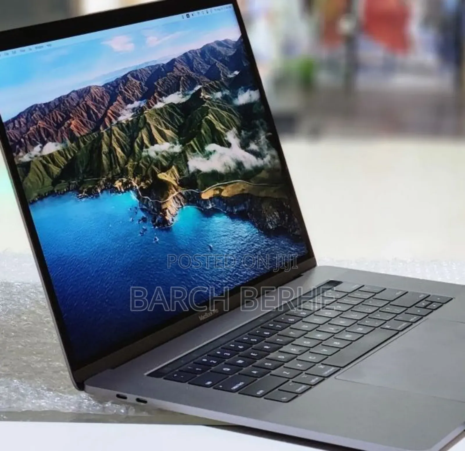 New Laptop Apple MacBook 2017 16GB Intel Core I7 SSD 512GB