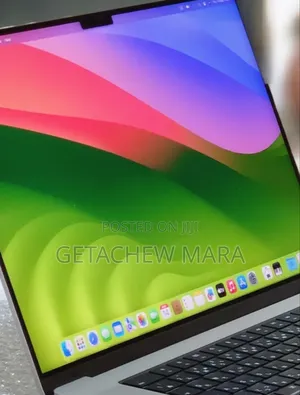 New Laptop Apple MacBook Pro M1 32GB Intel Core I9 SSD 512GB