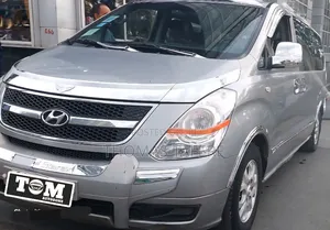 Photo - Hyundai Starex 2015 Silver