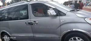 Hyundai Starex 2015 Silver