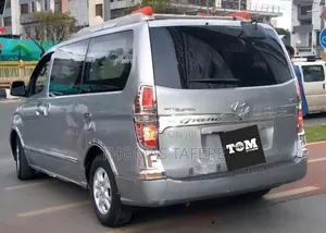 Hyundai Starex 2015 Silver