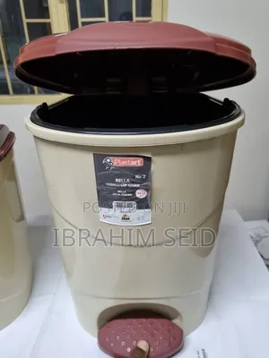 19 Liter Pedal Garbage Can With Inner Bucket